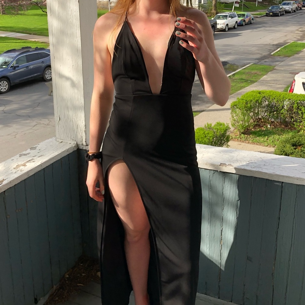 Plunge Neckline Dress With Slit - Picture 7 of 7